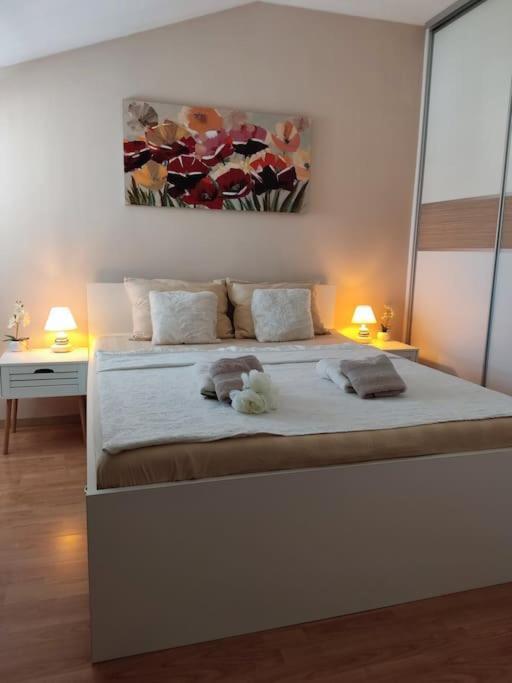Bird View Apartment Carlissima โตรกีร์ ภายนอก รูปภาพ